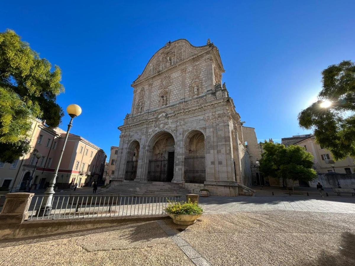 Appartamenti Da Ewa Sassari I ซัสซารี ภายนอก รูปภาพ