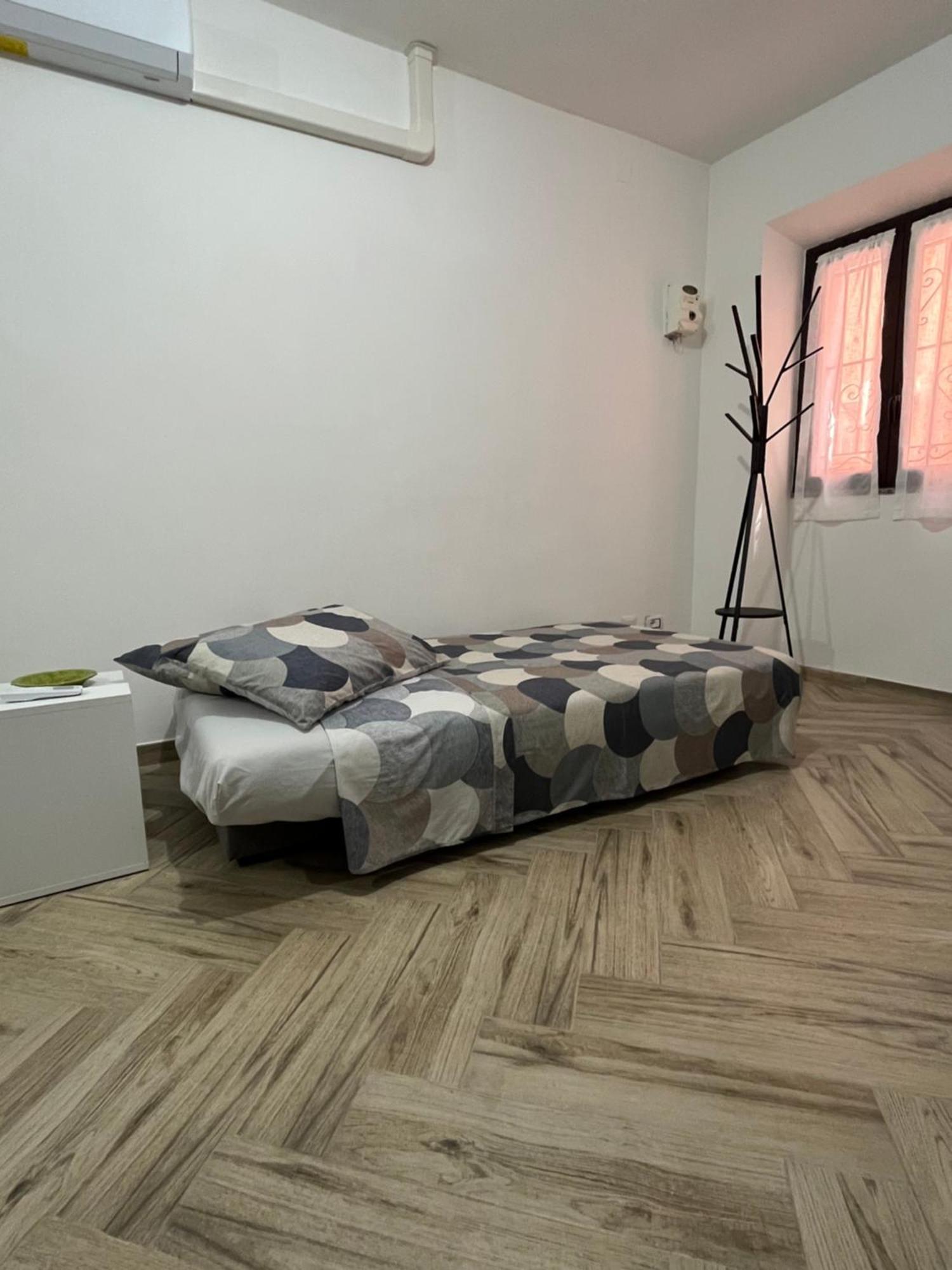 Appartamenti Da Ewa Sassari I ซัสซารี ภายนอก รูปภาพ